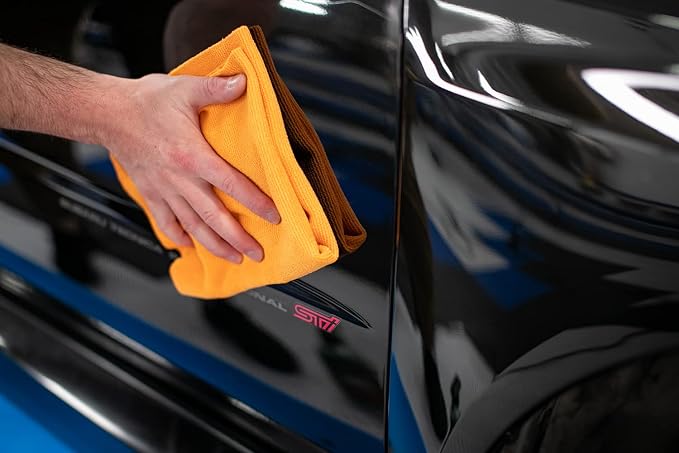 The Edgeless Pearl - Professional Microfiber Detailing Towel for Ceramic Coating Leveling and Sealant Removal, Scratch-Free with No Tags, 320gsm, 16in x 16in, Orange - 12-Pack