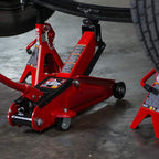 T825013S1 Torin Hydraulic Trolley Floor Service/Floor with Blow Mold Carrying Storage Case, 2.5 Ton (5,000 lb) Capacity, Red
