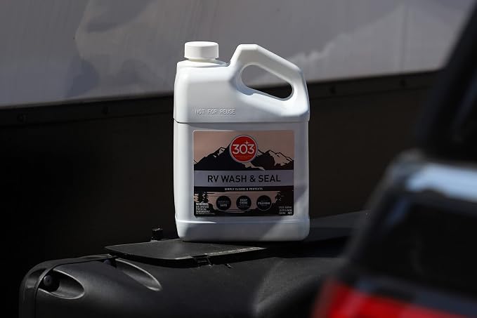 RV Wash & Seal - Clean, Streak-Free Finish, pH Neutral with High Foaming Formula, Provides A Deep Gloss Finish on RVs, Campers, Pop-ups, and Motorhomes, 1 Gallon (30240)