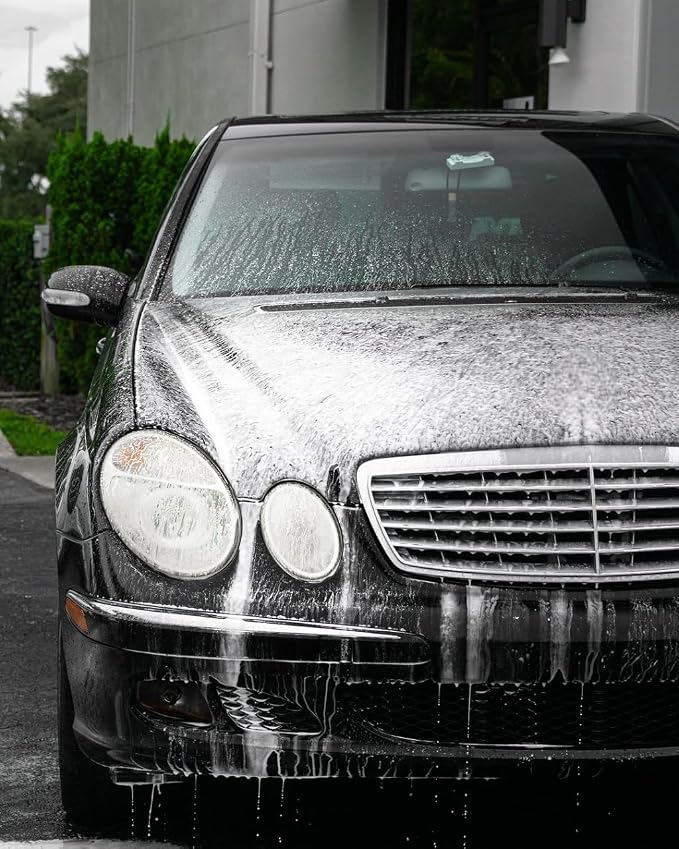 HydrO2 Foam Car Wash & High Gloss Sealant in One: 1-Step Car Wash and Coat, Ultra-Hydrophobic Coating - 500mL (17oz)
