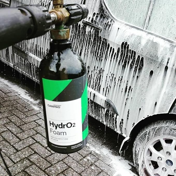 HydrO2 Foam Car Wash & High Gloss Sealant in One: 1-Step Car Wash and Coat, Ultra-Hydrophobic Coating - 500mL (17oz)