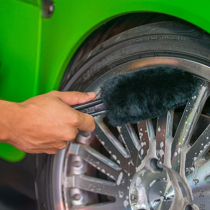 Gerbil Wheel and Rim Cleaning Brush - Soft Natural Bristle Detailing Tool for Tires, Exhausts & Delicate Surfaces - Wheel Cleaner Brush to Safely Clean Brake Dust, Grime and Dirt, 1 Pack