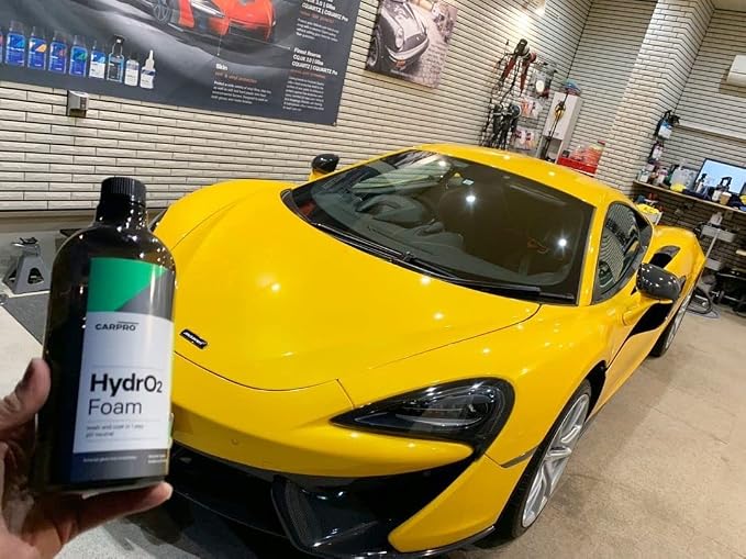HydrO2 Foam Car Wash & High Gloss Sealant in One: 1-Step Car Wash and Coat, Ultra-Hydrophobic Coating - Liter (34oz)