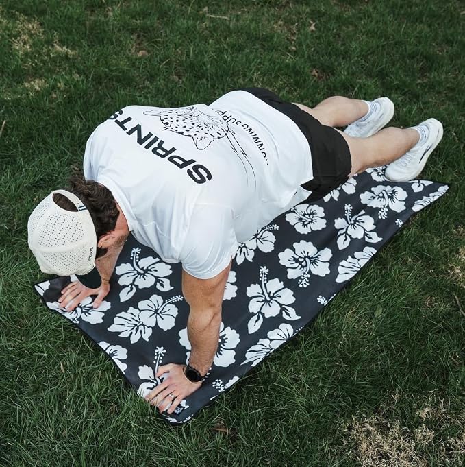 Athletic Running Towel, Full-Sized, Car Seat Cover - Performance Microfiber (Flex on the Beach - Black w/Snaps)