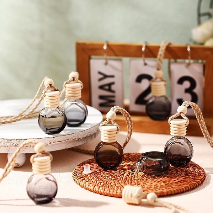 100 Pcs Car Air Fresheners Diffuser with Wooden Cap Empty Aromatherapy Diffuser Clear Car Fragrance Holder Pendant Hanging Perfume Fresheners Bottles for Decor (Black,Round)