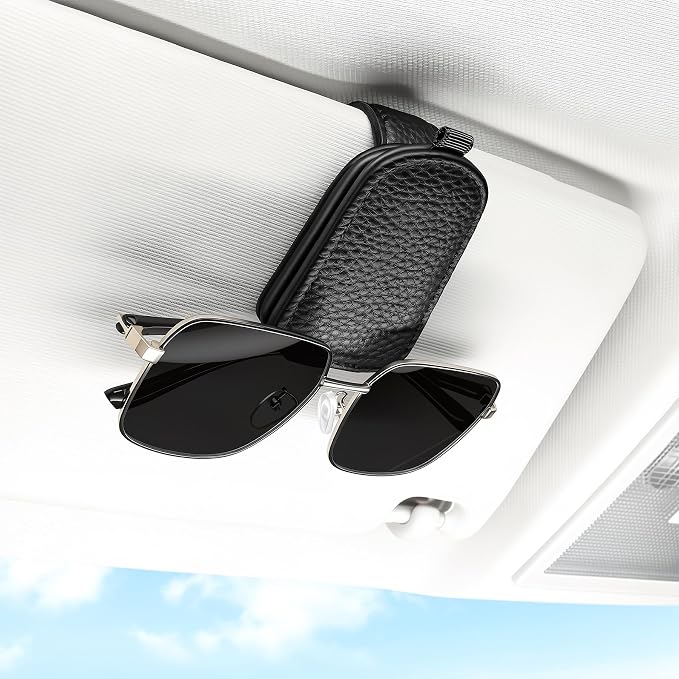 Sunglasses Holder for Car, Leather Magnetic Buckle Sun Visor Sunglass Clip, Ticket Card Storage Glasses Clip, Car Interior Accessories for Men and Women（Black）