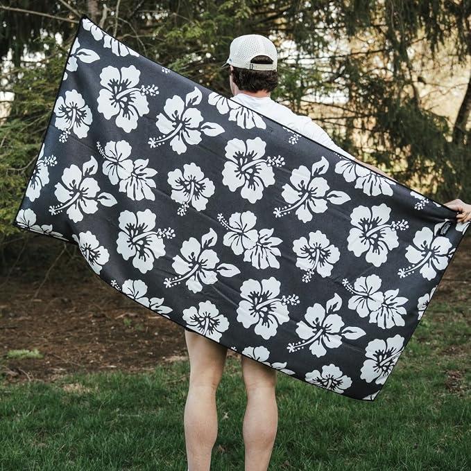Athletic Running Towel, Full-Sized, Car Seat Cover - Performance Microfiber (Flex on the Beach - Black w/Snaps)