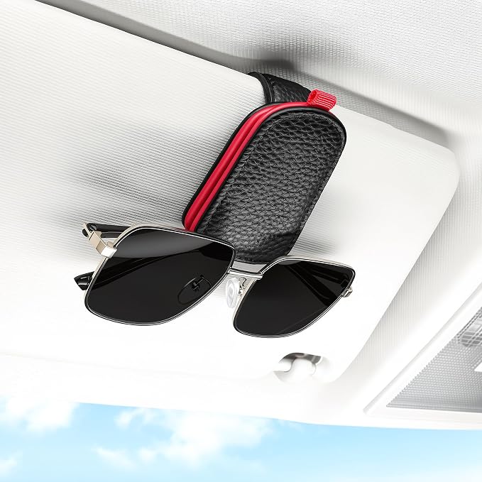 Sunglasses Holder for Car, Leather Magnetic Buckle Sun Visor Sunglass Clip, Ticket Card Storage Glasses Clip, Car Interior Accessories for Men and Women（Black-red）