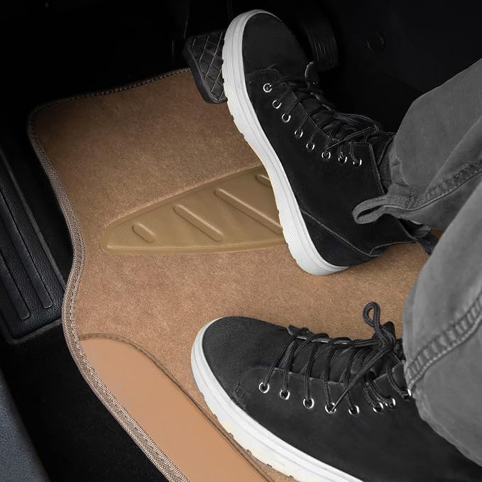 Beige Leather & Waterproof Car Carpet Floor Mats, Universal Car Mats Fit for SUV,Vans,sedans, Trucks,Set of 4pcs Car Carpet with Anti-Slip nibbs Driver Heel Pad (All Beige)