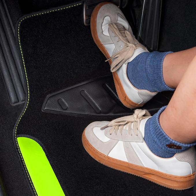 Fluorescent Leather & Waterproof Car Carpet Floor Mats, Universal Car Mats Fit for SUV,Vans,sedans, Trucks,Set of 4pcs Car Carpet with Anti-Slip nibbs Driver Heel Pad (Black Green Lime)