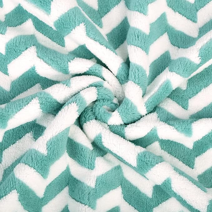 Microfiber Bath Towels, 2 Pack 30" x 60", Oversized Large Bath Towel, Soft, Super Absorbent, Fast Drying, Multipurpose for Sauna, Shower, Gym, Pool, Hair Wrap, Sport, Fitness, Yoga, Chevron Green