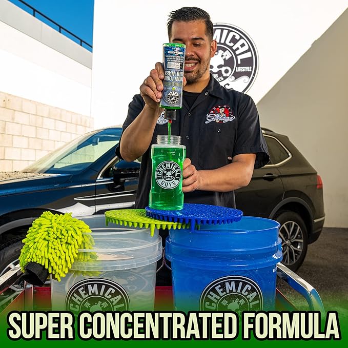 Car Wash Soap for Foam Cannon or Bucket, Honeydew Snow Foam Car Wash Soap for Trucks, Motorcycles, RVs & More, Super Suds, Honeydew Scent - 64 oz (Half Gallon)