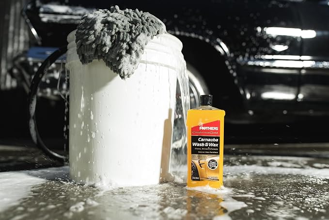 California Gold Carnauba Wash & Wax, 16 oz. — Cleans, Shines & Protects – Gentle, pH Balanced, Ultra-Sudsy, Spot-Free, Brilliant Finish, Biodegradable & Won't Strip Wax or Ceramic (05676)