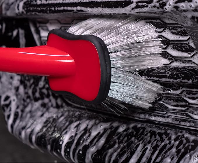 155800 Wheel Well Long Handled Brush
