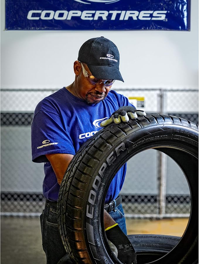 Solarus AS All-Season 215/65R17 99T Tire